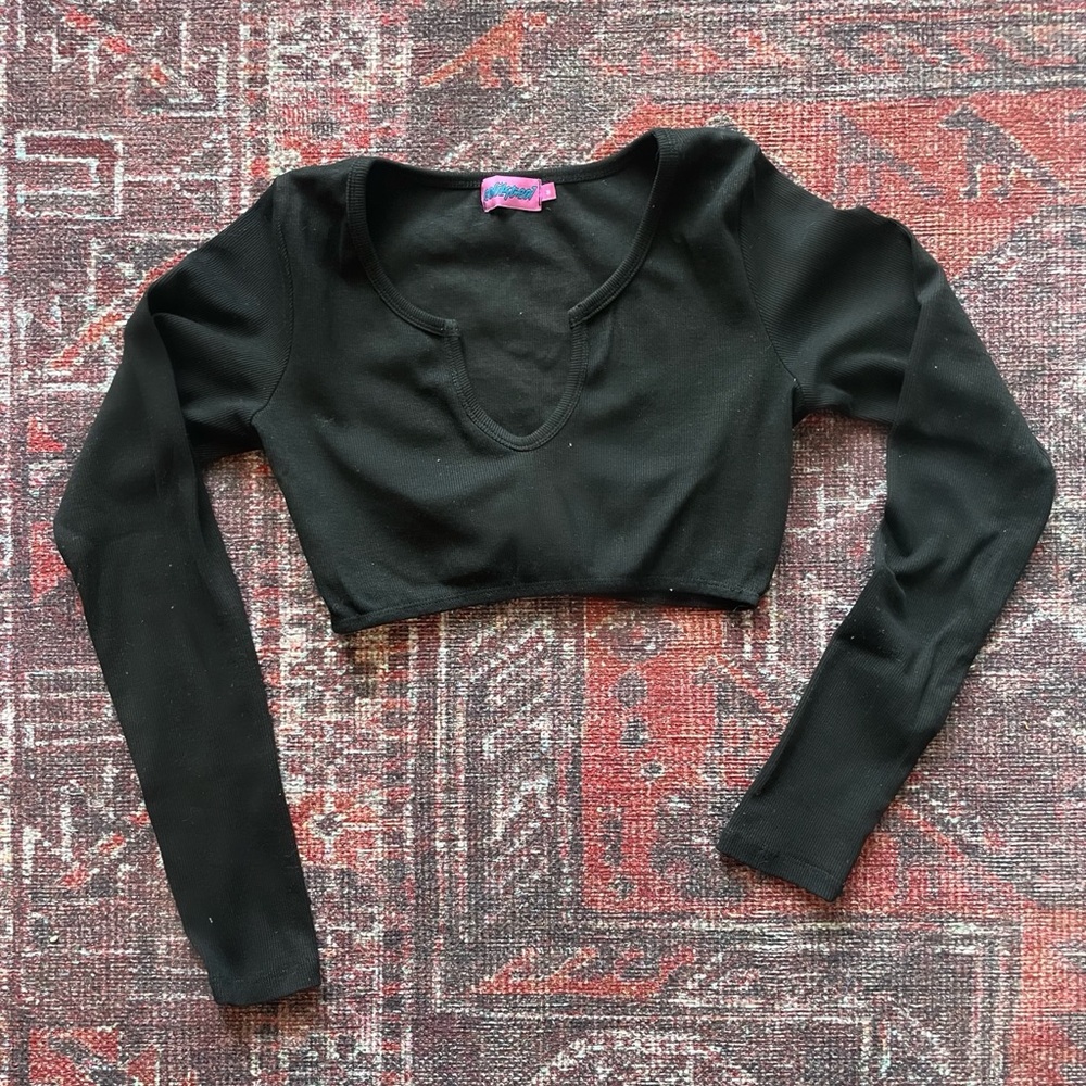 Edikted Ribbed longe sleeve crop top